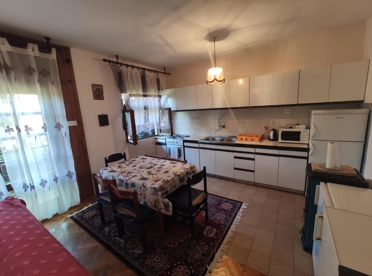 Family Apartment Near Beach Biograd Na Moru Bagian luar foto